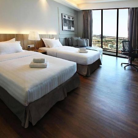 Shore Studio Rivercity View Malacca Bagian luar foto