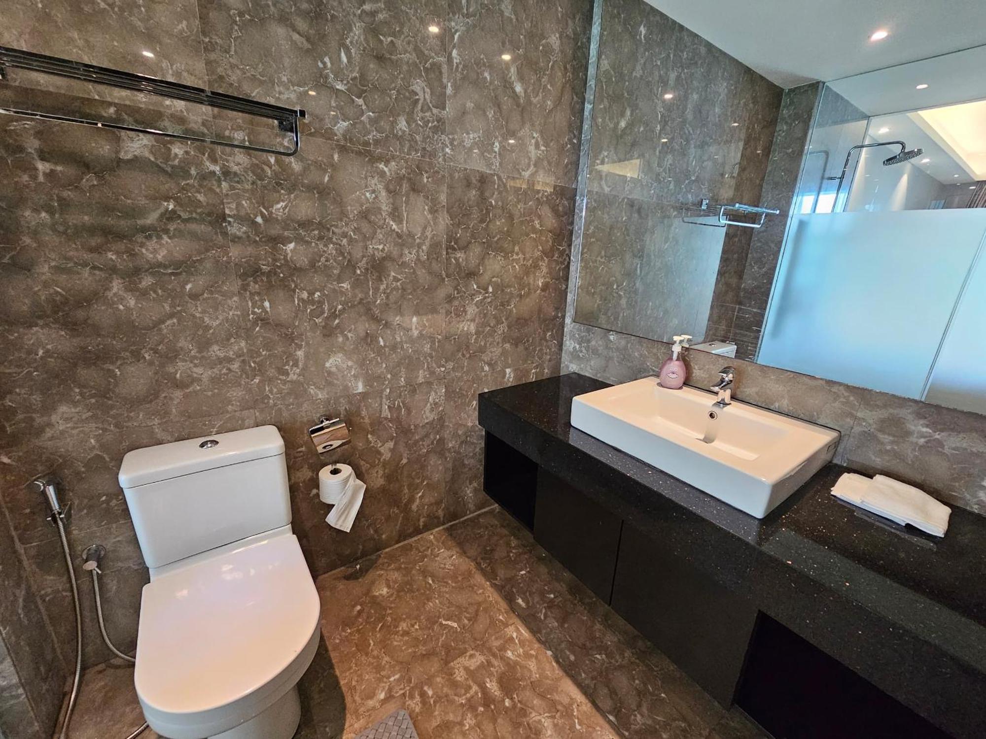 Shore Studio Rivercity View Malacca Bagian luar foto